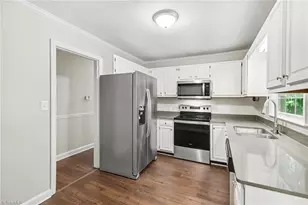 336 Lawndale Dr, Winston-Salem, NC 27104 - Photo 7