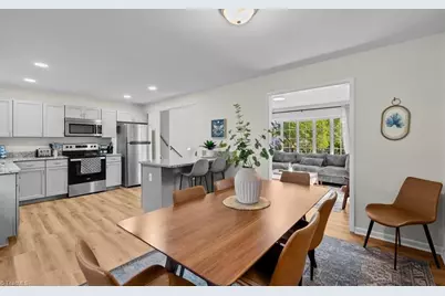 3010 Shady Lawn Drive, Greensboro, NC 27408 - Photo 15