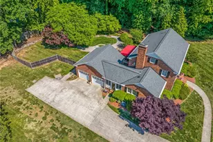 3811 Langdale Dr, High Point, NC 27265 - Photo 49
