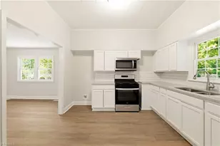 409 Peele St, Burlington, NC 27215 - Photo 13