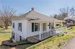 105 Swanson St, Galax, VA 24333 - Photo 3