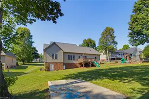 5567 Friendship Glen Dr, Browns Summit, NC 27214 - Photo 5