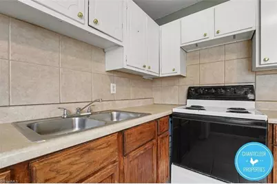 1504 Autumn Drive #A, Greensboro, NC 27405 - Photo 3