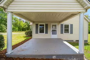 210 Valdese Dr, Morganton, NC 28690 - Photo 21