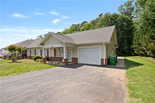 211 S Boyles St, Pilot Mountain, NC 27041 - Photo 5