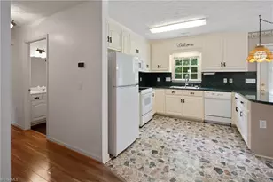 211 S Boyles St, Pilot Mountain, NC 27041 - Photo 13