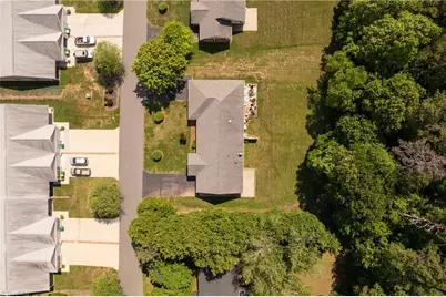 211 S Boyles Street, Pilot Mountain, NC 27041 - Photo 3