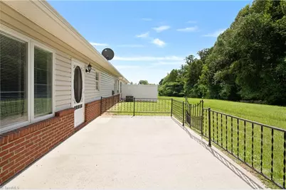 211 S Boyles Street, Pilot Mountain, NC 27041 - Photo 41