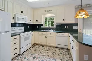 211 S Boyles St, Pilot Mountain, NC 27041 - Photo 15