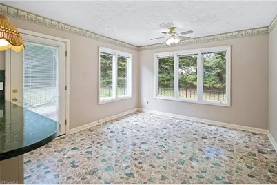 211 S Boyles Street, Pilot Mountain, NC 27041 - Photo 19