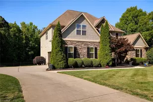 8931 Grv Pk Dr, Oak Ridge, NC 27310 - Photo 33