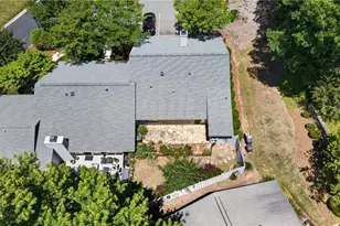2804 Waters Edge Ln, Greensboro, NC 27410 - Photo 31