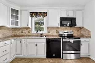 2804 Waters Edge Ln, Greensboro, NC 27410 - Photo 13