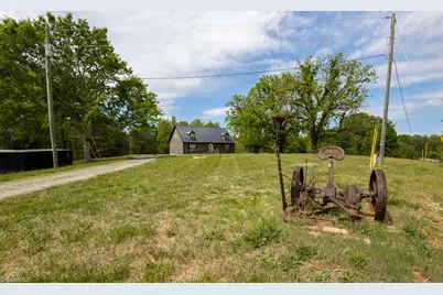 258 Buttercup Road, Eden, NC 27288 - Photo 5
