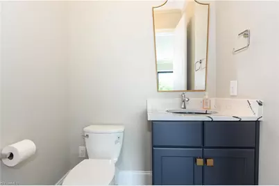 3233 W Friendly Avenue, Greensboro, NC 27408 - Photo 9