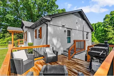1009 W 25th Street, Winston-Salem, NC 27106 - Photo 5