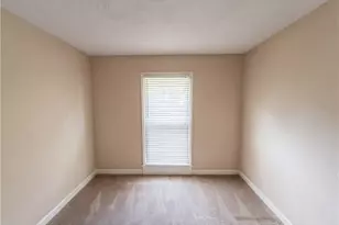 17 Brookway Dr, Greensboro, NC 27410 - Photo 9