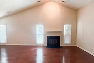 17 Brookway Dr, Greensboro, NC 27410 - Photo 3