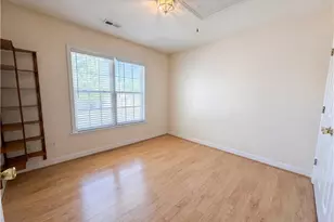 4528 Lasley Dr, Winston-Salem, NC 27105 - Photo 9