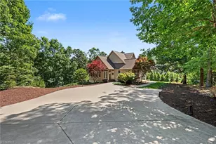 242 Harbor Dr E, Lexington, NC 27292 - Photo 3