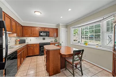 4903 Forest Oaks Drive, Greensboro, NC 27406 - Photo 9