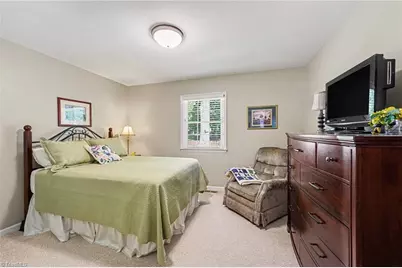 4903 Forest Oaks Drive, Greensboro, NC 27406 - Photo 15