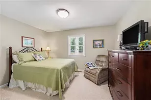 4903 Forest Oaks Dr, Greensboro, NC 27406 - Photo 15