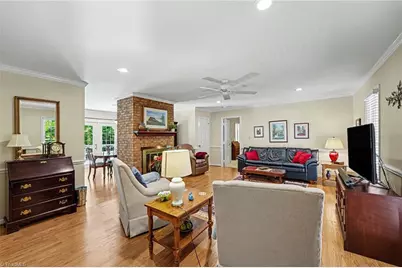 4903 Forest Oaks Drive, Greensboro, NC 27406 - Photo 5