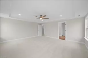1105 Kilby Rd, Greensboro, NC 27405 - Photo 33