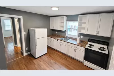 1401 Oak Street, Greensboro, NC 27403 - Photo 3