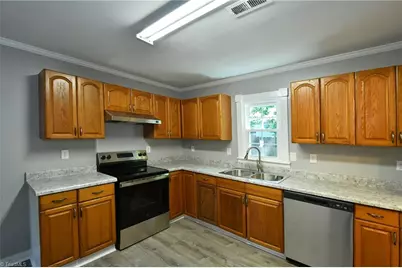 130 Sir Patricks Court, Clemmons, NC 27012 - Photo 7