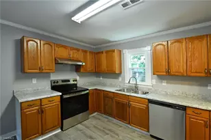 130 Sir Patricks Ct, Clemmons, NC 27012 - Photo 7