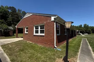 5812 Kings Ct, Pleasant Garden, NC 27313 - Photo 5