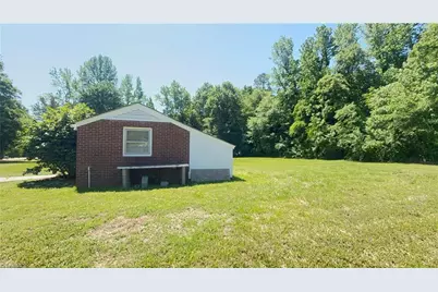 5812 Kings Court, Pleasant Garden, NC 27313 - Photo 7