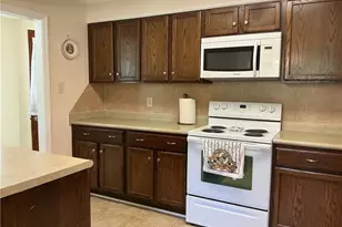 5812 Kings Ct, Pleasant Garden, NC 27313 - Photo 13