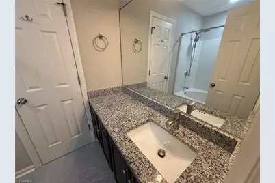 528 Oxford Street, Winston-Salem, NC 27103 - Photo 13