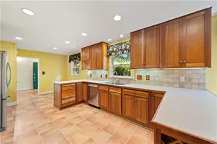 453 Plymouth Ave, Winston-Salem, NC 27104 - Photo 3