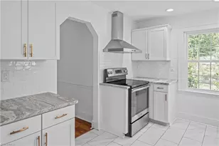 1913 Colonial Ave, Greensboro, NC 27408 - Photo 13