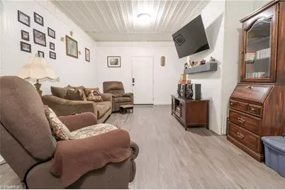8906 US Highway 158, Reidsville, NC 27320 - Photo 3