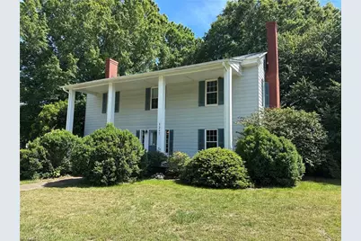 1217 W Main Street, Yadkinville, NC 27055 - Photo 3