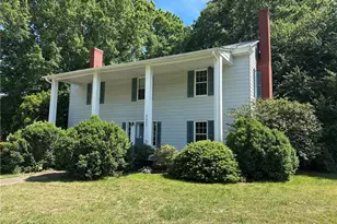 1217 W Main St, Yadkinville, NC 27055 - Photo 3