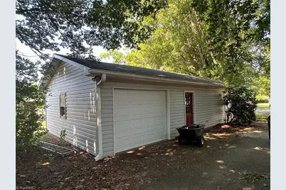 1217 W Main Street, Yadkinville, NC 27055 - Photo 29