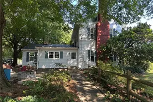 1217 W Main St, Yadkinville, NC 27055 - Photo 5