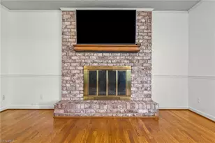 464 Lansdowne Pl, Winston-Salem, NC 27107 - Photo 9