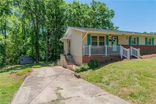 2024 Mill Ave, Eden, NC 27288 - Photo 3