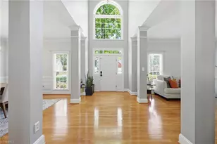 4623 James Crossing Dr, Jamestown, NC 27282 - Photo 3