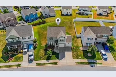 5803 Springer Drive, Greensboro, NC 27405 - Photo 9