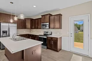 5803 Springer Dr, Greensboro, NC 27405 - Photo 9
