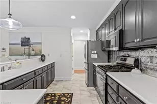 200 Worthland Ct, Winston-Salem, NC 27103 - Photo 9