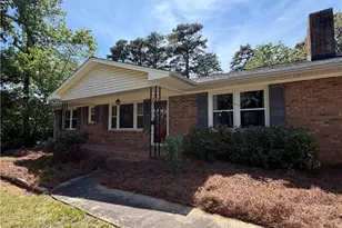 320 Broken Saddle Ln, Kernersville, NC 27284 - Photo 3